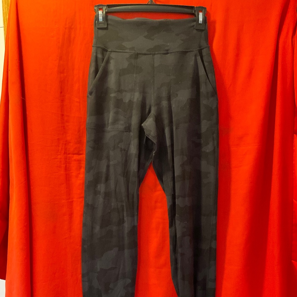 Lululemon Black Leggings Size 4